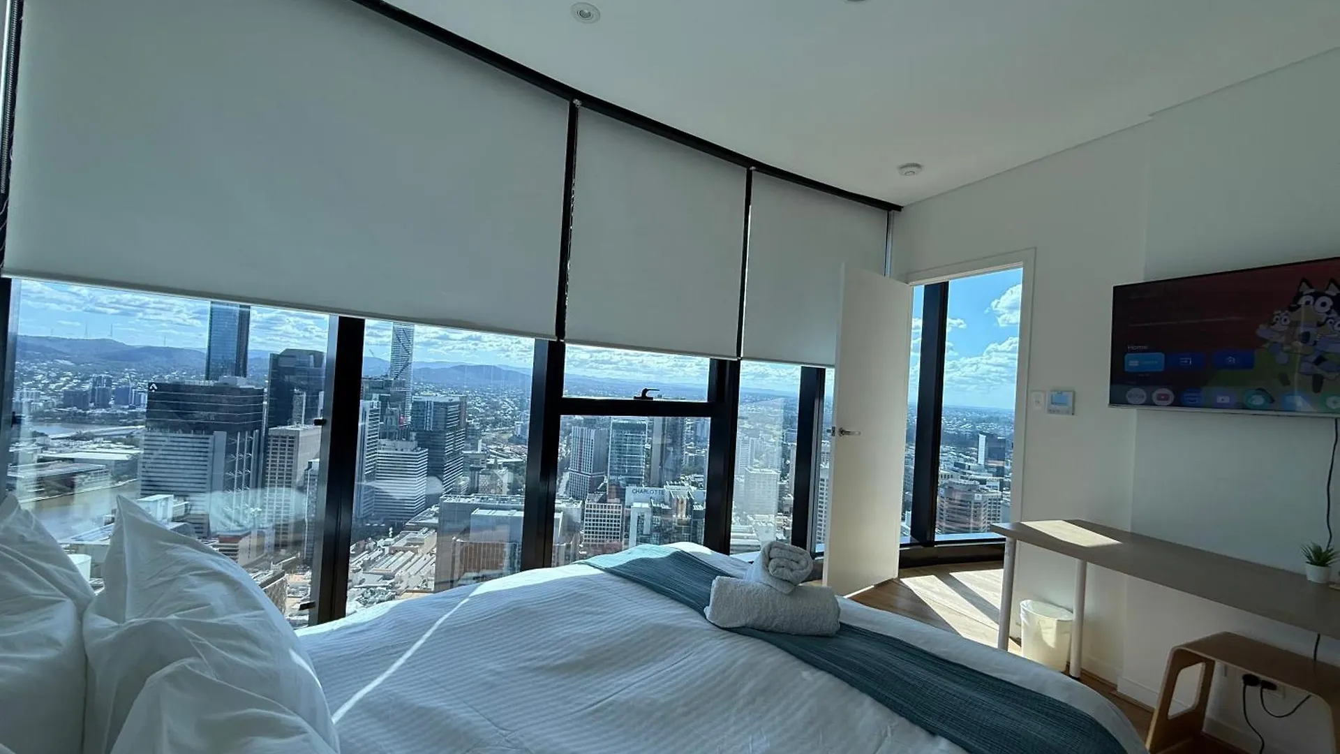 Amazing Views 60Th Level Skytower 3 Bedrooms Brisbane Australia